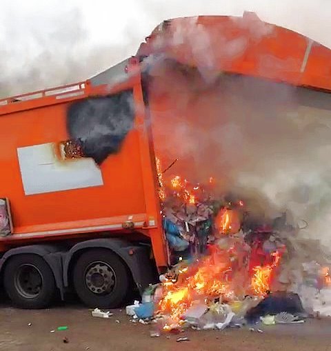 VID-20201014-WA0031 Moment1 VID-20201014-WA0031 Moment1