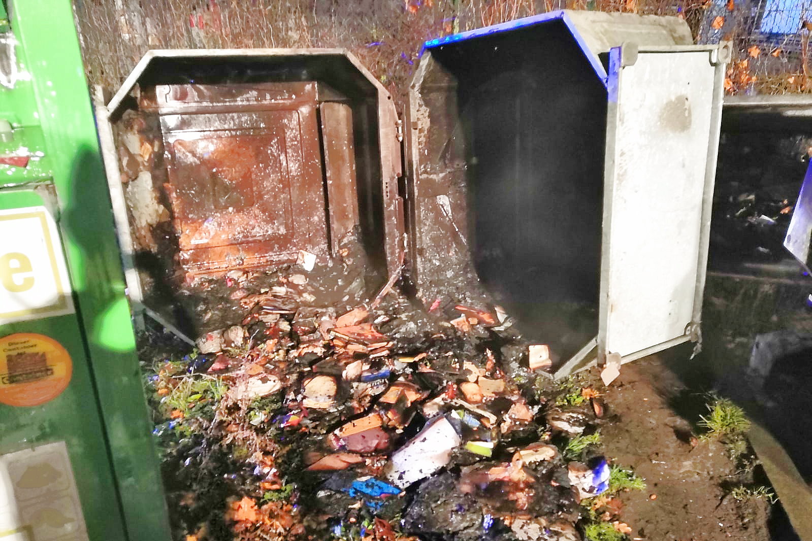 AltpapiercontainerMarktkauf2 AltpapiercontainerMarktkauf2